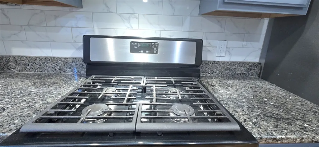 2 bed, 1 bath apartment for rent at 153 Chilton St Unit 153, Neighborhood Nine — photo 11 of 20