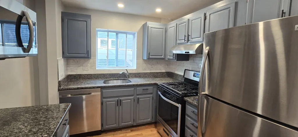 2 bed, 1 bath apartment for rent at 153 Chilton St Unit 153, Neighborhood Nine — photo 10 of 20