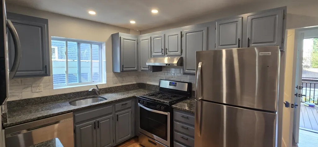 2 bed, 1 bath apartment for rent at 153 Chilton St Unit 153, Neighborhood Nine — photo 9 of 20