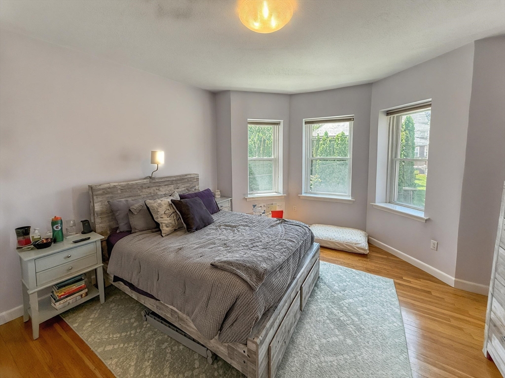 2 bed, 1 bath apartment for rent at 153 Chiswick Rd Unit 3, Brighton — photo 8 of 21
