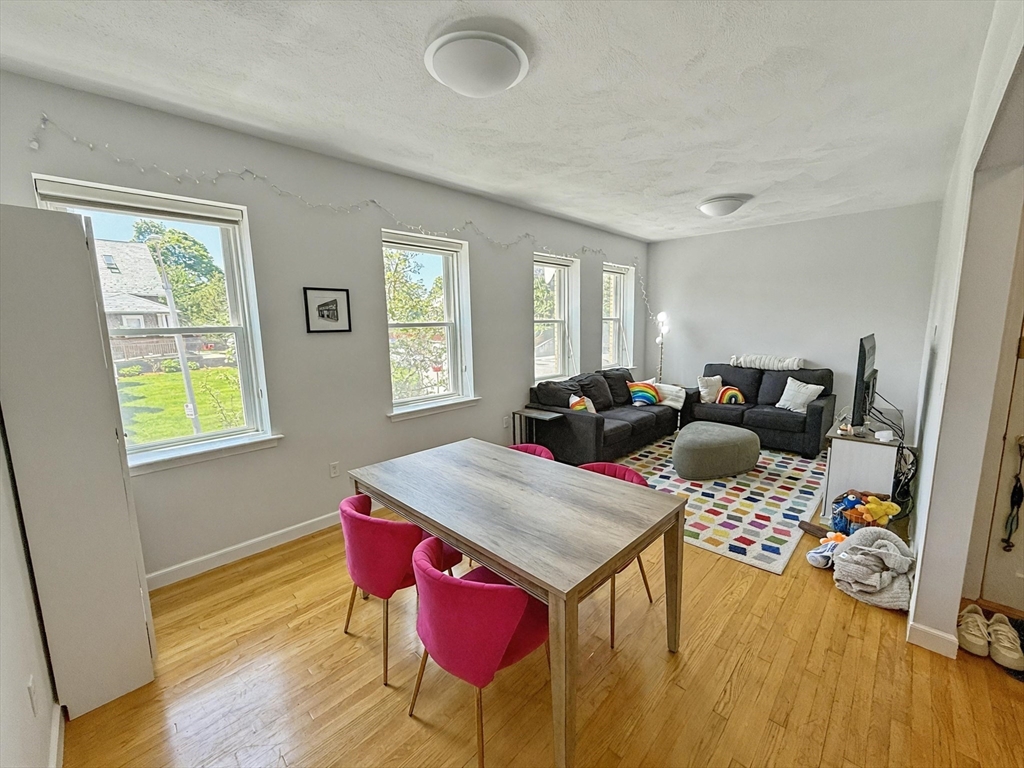 2 bed, 1 bath apartment for rent at 153 Chiswick Rd Unit 3, Brighton — photo 5 of 21