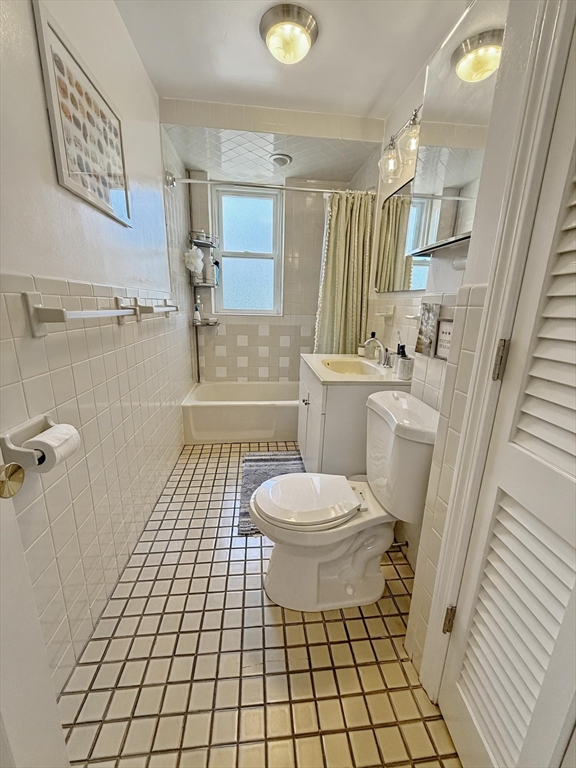 2 bed, 1 bath apartment for rent at 153 Chiswick Rd Unit 3, Brighton — photo 7 of 21
