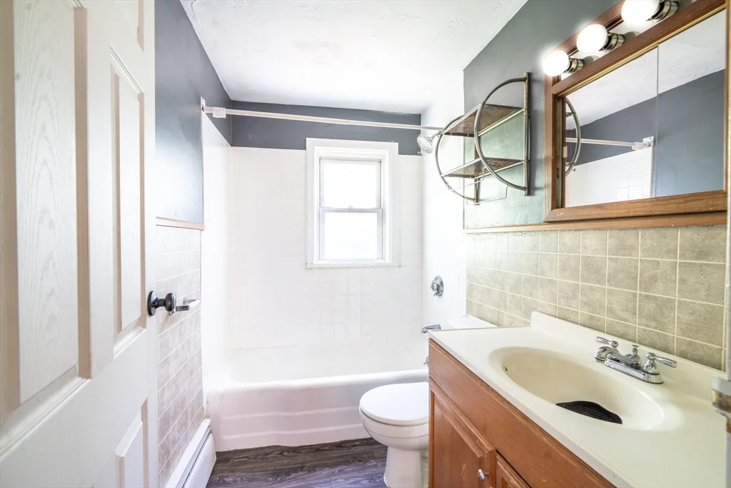 2 bed, 1 bath apartment for rent at 153 Commercial St Unit 5, Braintree — photo 6 of 10