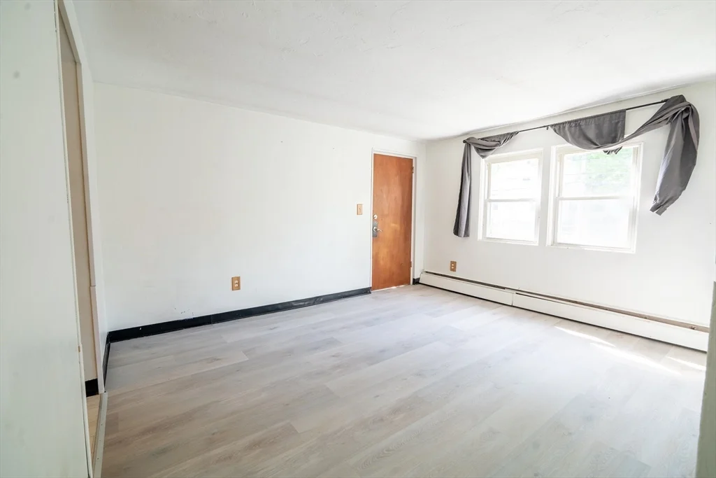 2 bed, 1 bath apartment for rent at 153 Commercial St Unit 5, Braintree — photo 2 of 10