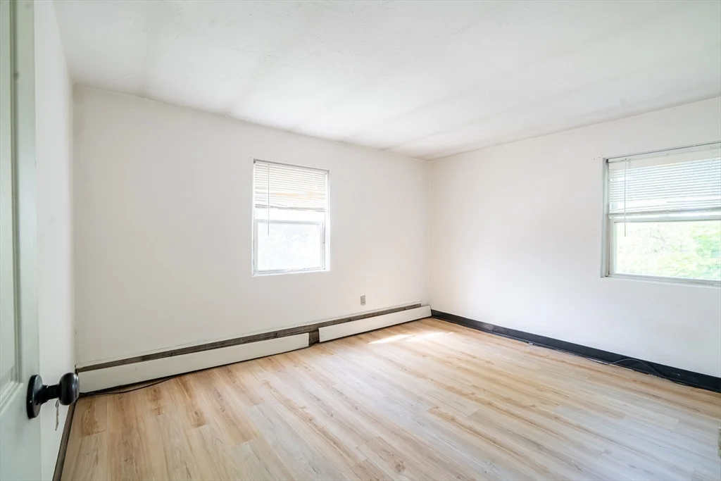 2 bed, 1 bath apartment for rent at 153 Commercial St Unit 5, Braintree — photo 8 of 10