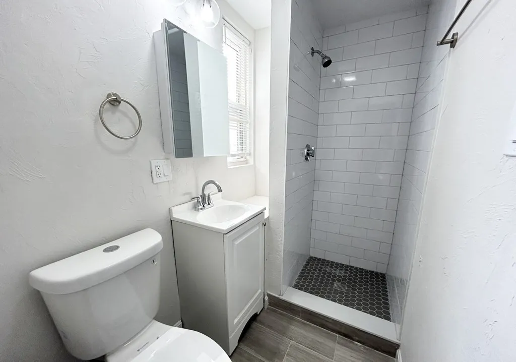 4 bed, 2 bath apartment for rent at 153 Cottage St Unit 1, Dorchester — photo 9 of 10