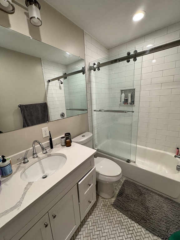 2 bed, 1 bath apartment for rent at 153 Everett St Unit 1, East Boston — photo 7 of 12