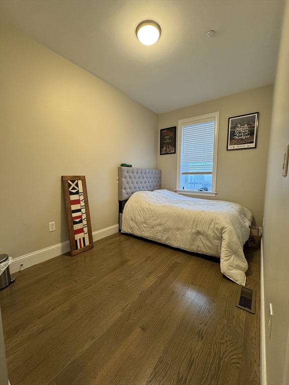 2 bed, 1 bath apartment for rent at 153 Everett St Unit 1, East Boston — photo 8 of 12