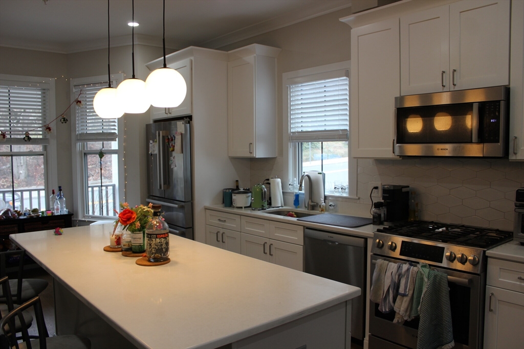 5 bed, 2 bath apartment for rent at 153 Foster St Unit 1, Brighton — photo 15 of 21