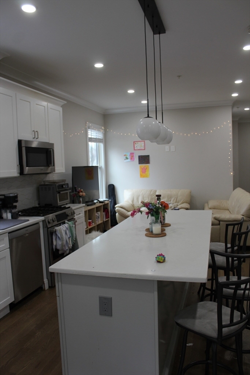 5 bed, 2 bath apartment for rent at 153 Foster St Unit 1, Brighton — photo 7 of 21