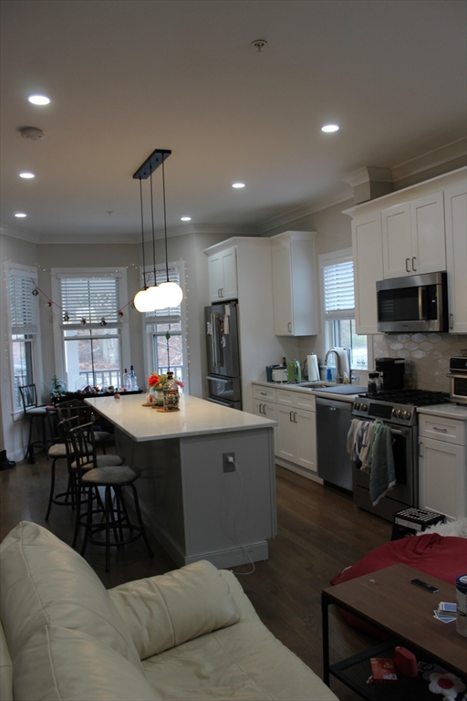 5 bed, 2 bath apartment for rent at 153 Foster St Unit 1, Brighton — photo 11 of 21
