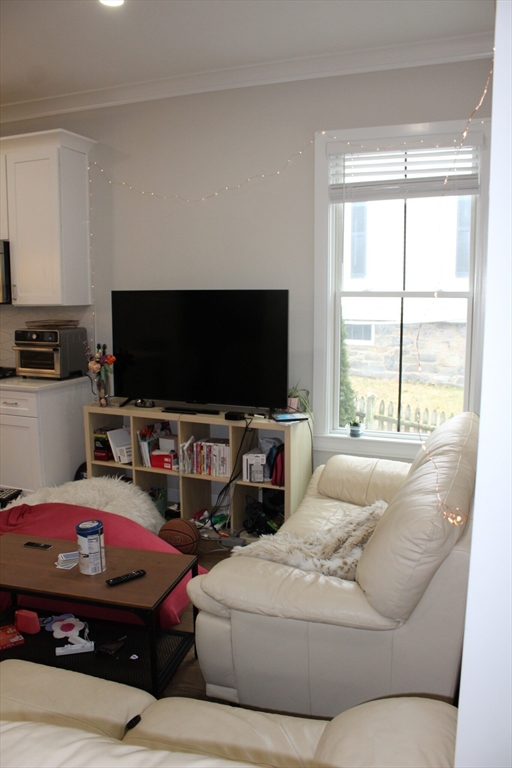 5 bed, 2 bath apartment for rent at 153 Foster St Unit 1, Brighton — photo 12 of 21