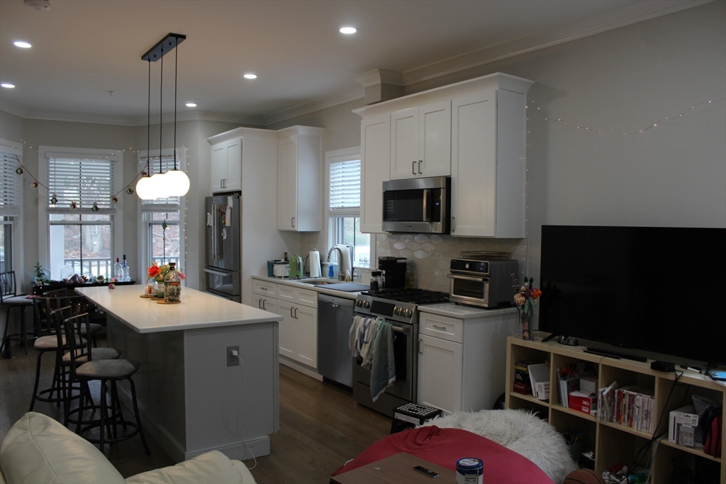 5 bed, 2 bath apartment for rent at 153 Foster St Unit 1, Brighton — photo 1 of 21