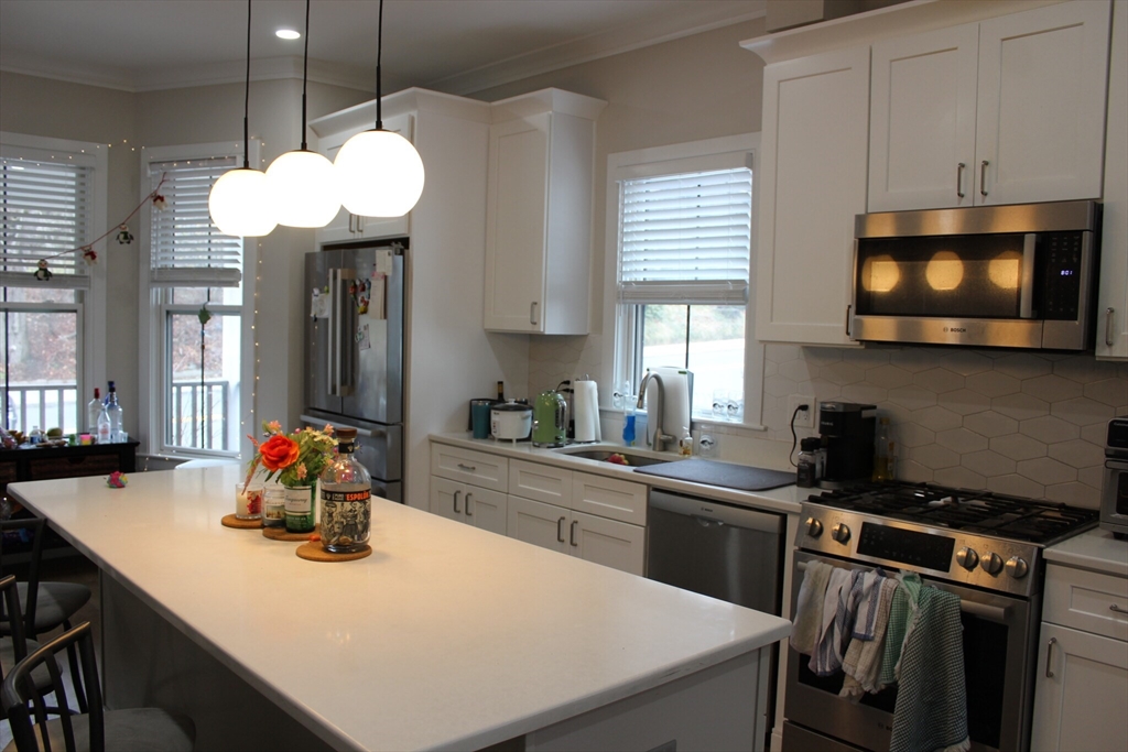 5 bed, 2 bath apartment for rent at 153 Foster St Unit 1, Brighton — photo 16 of 21