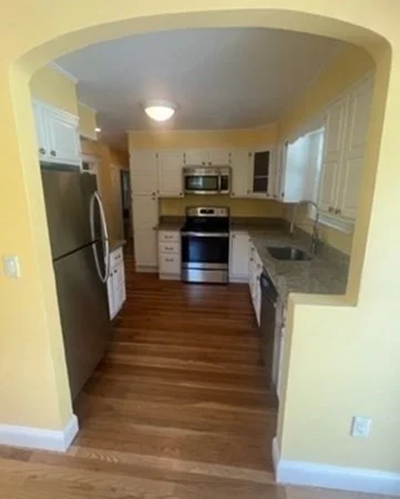 4 bed, 2 bath apartment for rent at 153 Hartwell Rd, Bedford — photo 7 of 29