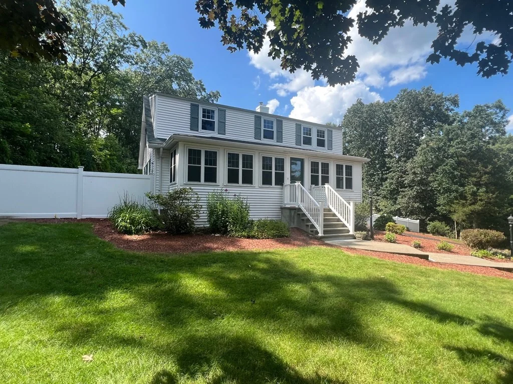 4 bed, 2 bath apartment for rent at 153 Hartwell Rd, Bedford — photo 1 of 29