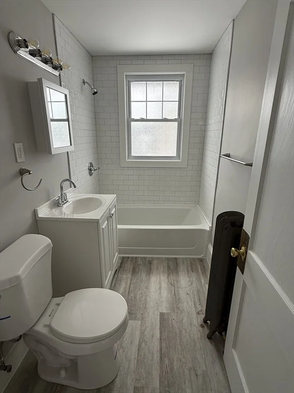 2 bed, 1 bath apartment for rent at 153 Oakland Ave Unit 0, Methuen — photo 9 of 15