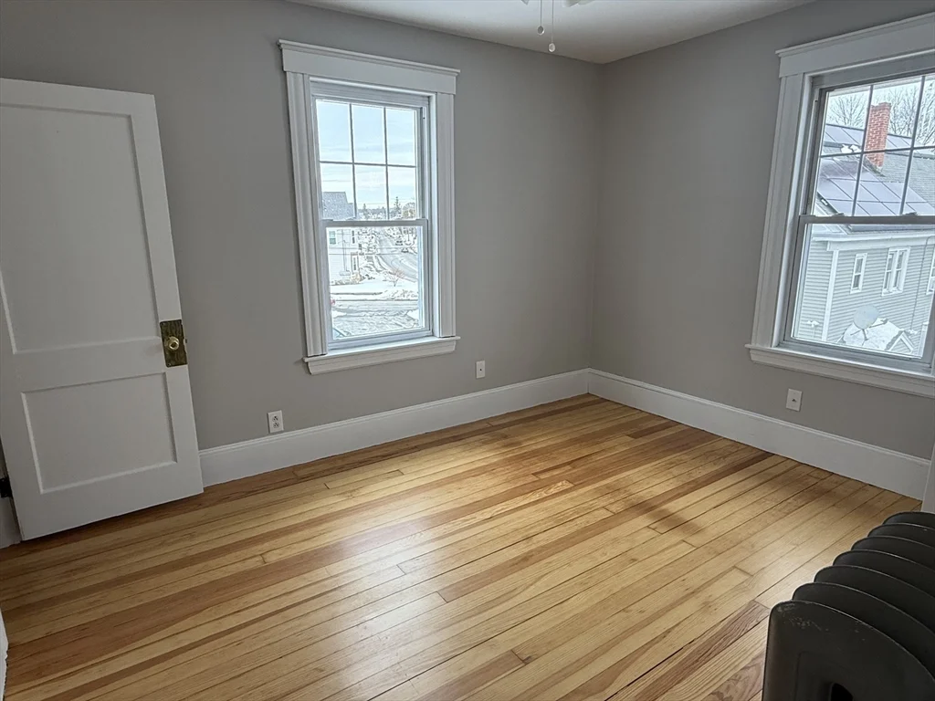 2 bed, 1 bath apartment for rent at 153 Oakland Ave Unit 0, Methuen — photo 7 of 15