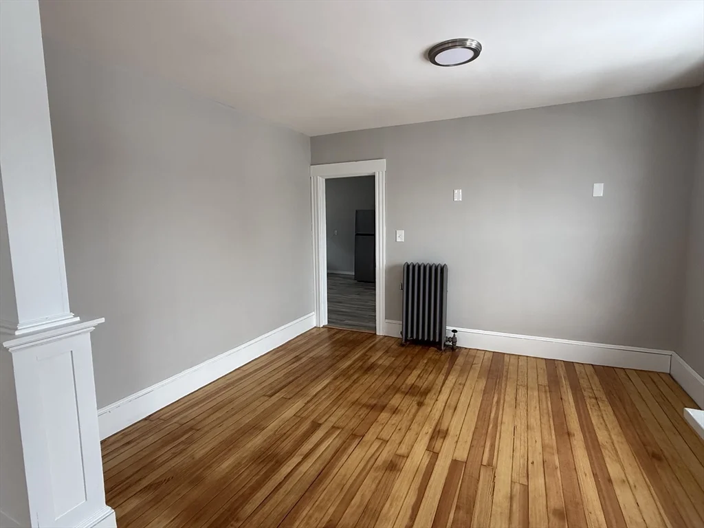 2 bed, 1 bath apartment for rent at 153 Oakland Ave Unit 0, Methuen — photo 10 of 15