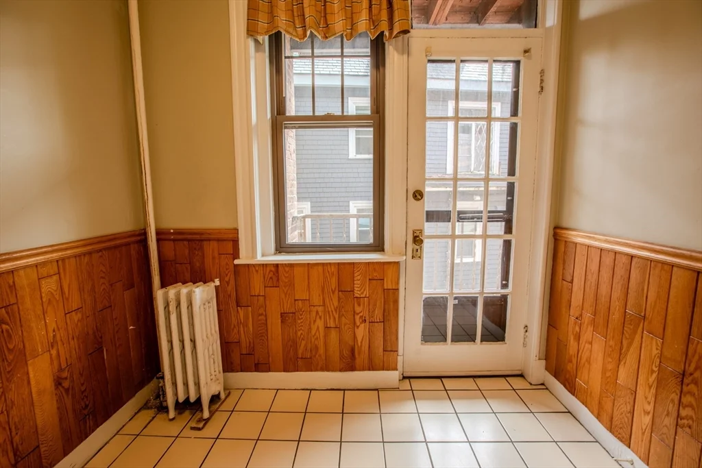 2 bed, 1 bath apartment for rent at 153 Strathmore Rd Unit 4, Brighton — photo 9 of 9