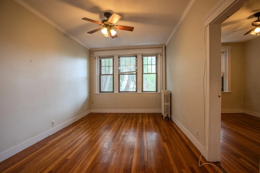 2 bed, 1 bath apartment for rent at 153 Strathmore Rd Unit 4, Brighton — photo 6 of 9