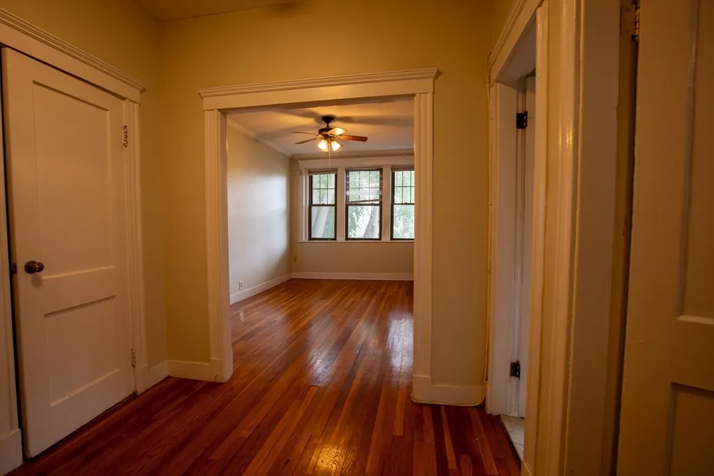 2 bed, 1 bath apartment for rent at 153 Strathmore Rd Unit 4, Brighton — photo 7 of 9