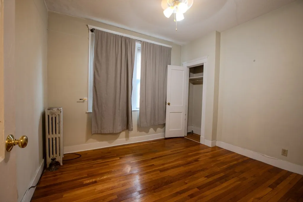 2 bed, 1 bath apartment for rent at 153 Strathmore Rd Unit 4, Brighton — photo 2 of 9