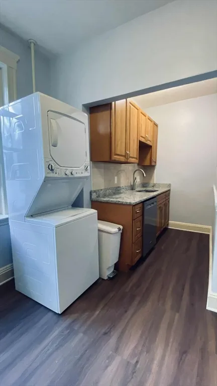 2 bed, 1 bath apartment for rent at 153 Strathmore Rd Unit 6, Brighton