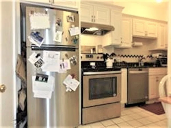 2 bed, 1 bath apartment for rent at 153 Strathmore Rd Unit 8, Brighton — photo 7 of 14