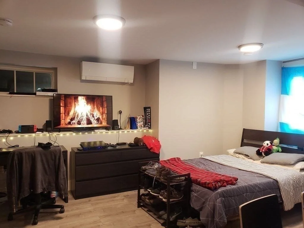 Studio bed, 1 bath apartment for rent at 153 University Rd Unit 1, Brookline Village — photo 2 of 7