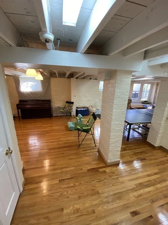 5 bed, 2 bath apartment for rent at 153 Upland Rd, Avon Hill — photo 25 of 36