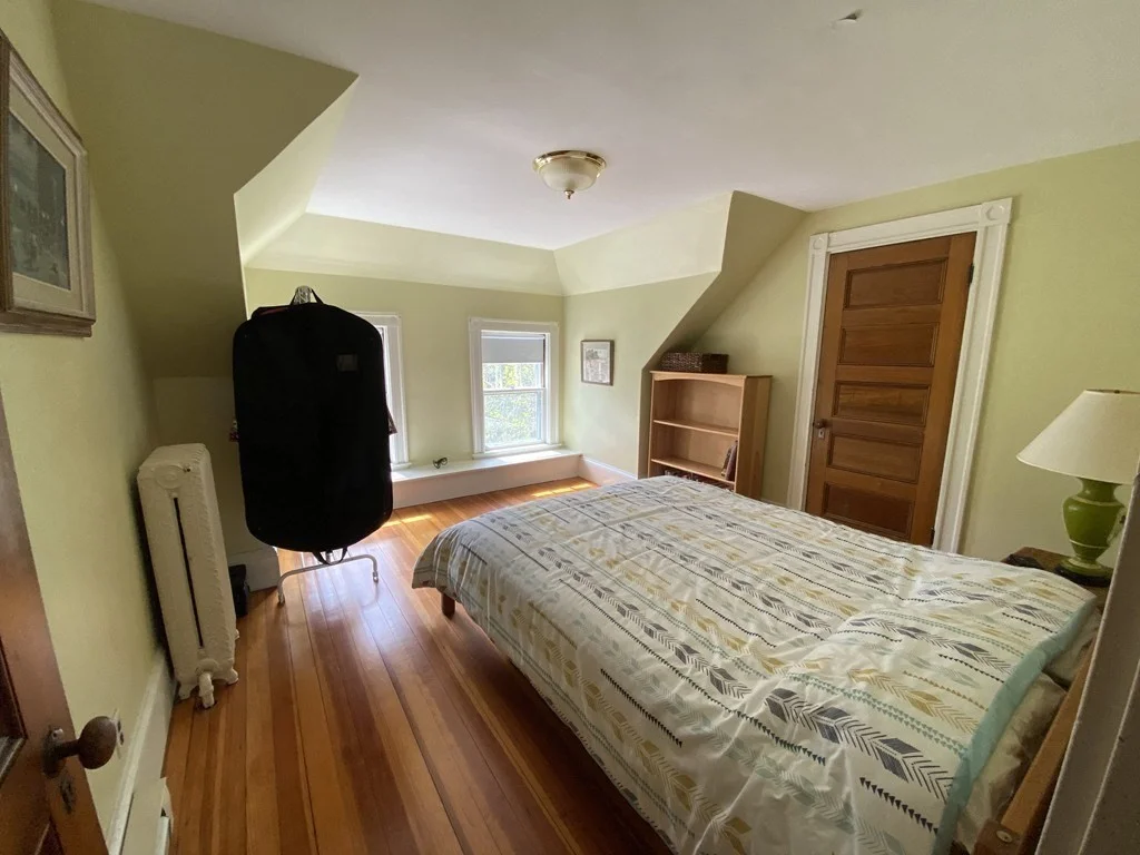 5 bed, 2 bath apartment for rent at 153 Upland Rd, Avon Hill — photo 13 of 36