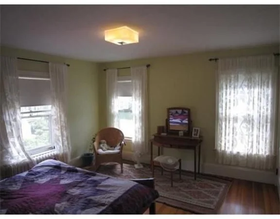 5 bed, 2 bath apartment for rent at 153 Upland Rd, Avon Hill — photo 33 of 36