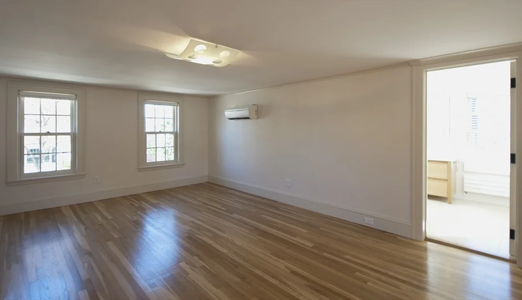 5 bed, 3 bath apartment for rent at 153 Watson Rd, Belmont — photo 8 of 20