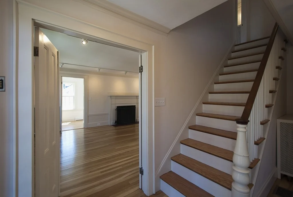 5 bed, 3 bath apartment for rent at 153 Watson Rd, Belmont — photo 7 of 20