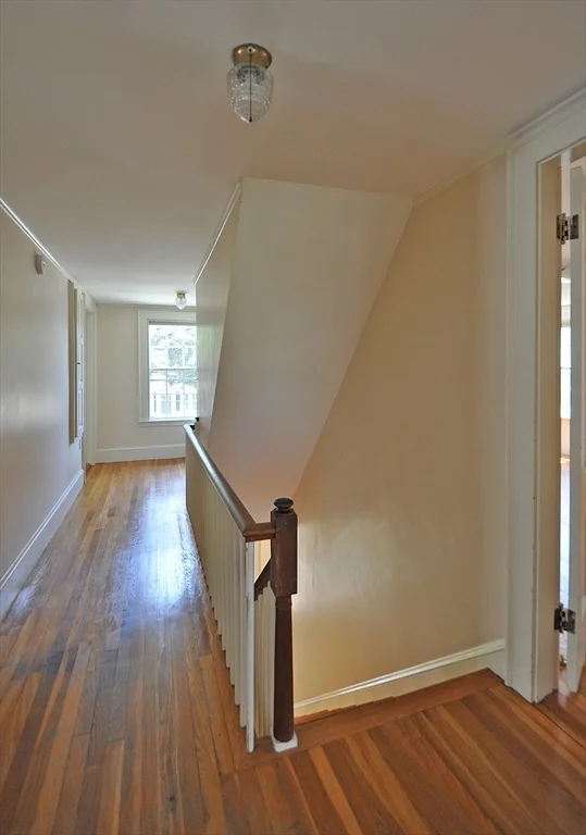 5 bed, 3 bath apartment for rent at 153 Watson Rd, Belmont — photo 13 of 20
