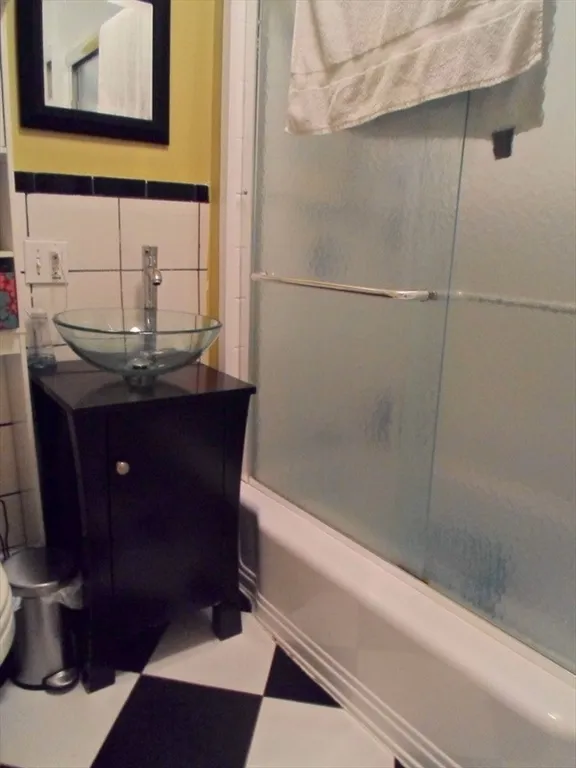 2 bed, 1 bath apartment for rent at 1530 Cambridge St Unit 2, Mid Cambridge — photo 12 of 14