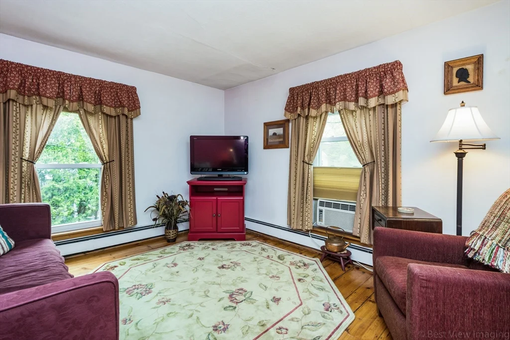 2 bed, 1 bath apartment for rent at 1536 Main St Unit B, West Concord — photo 3 of 9