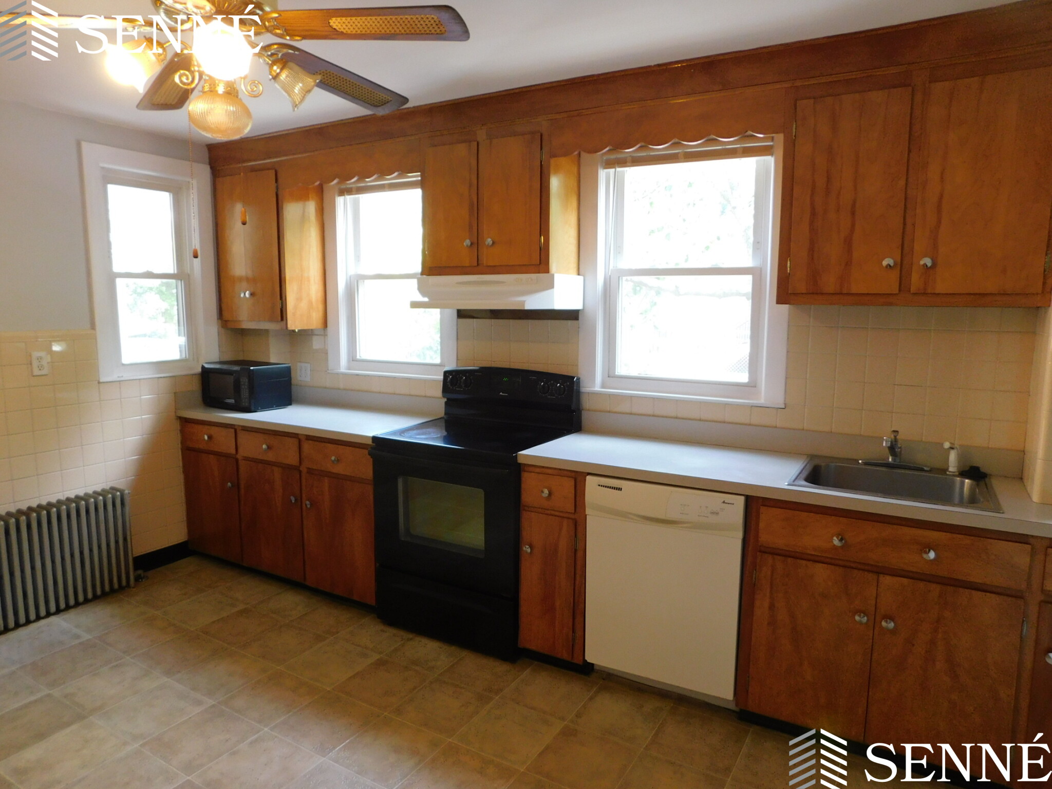 3 bed, 1 bath apartment for rent at 1537 Cambridge St Unit 01, Mid-Cambridge