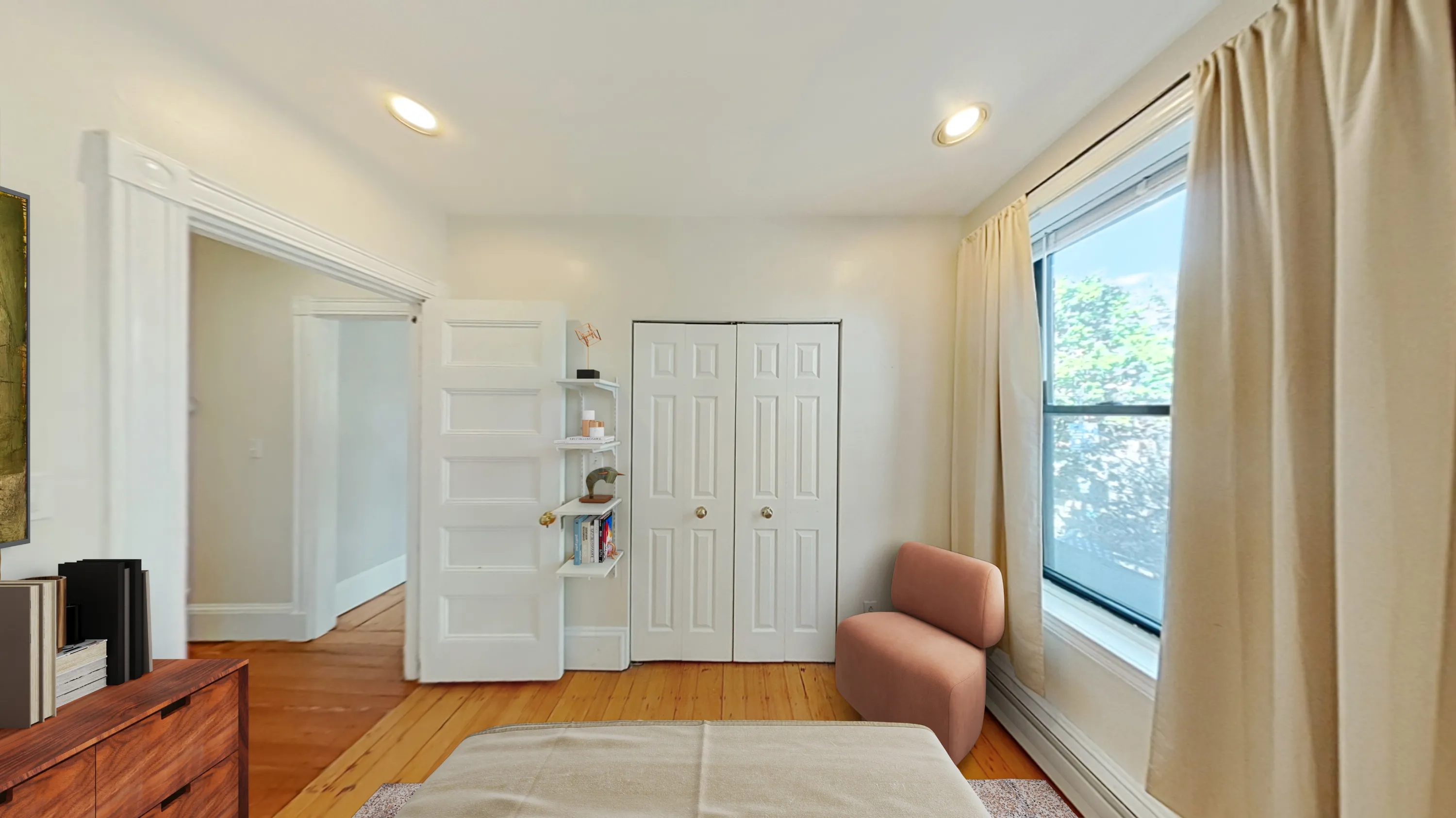 4 bed, 1 bath apartment for rent at 1538 Tremont St Unit 3, Mission Hill — photo 7 of 8