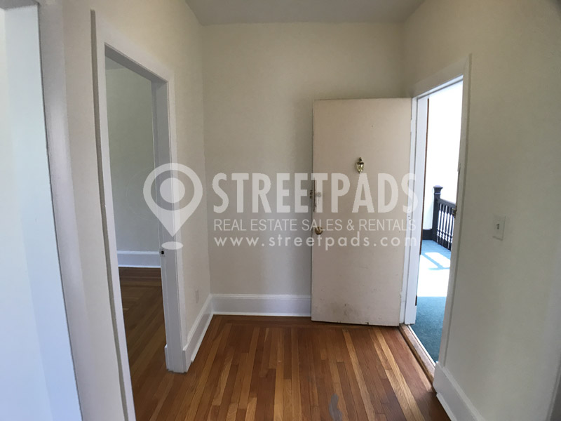 2 bed, 1 bath apartment for rent at 1539 Beacon St Unit 16, Griggs Park — photo 4 of 19