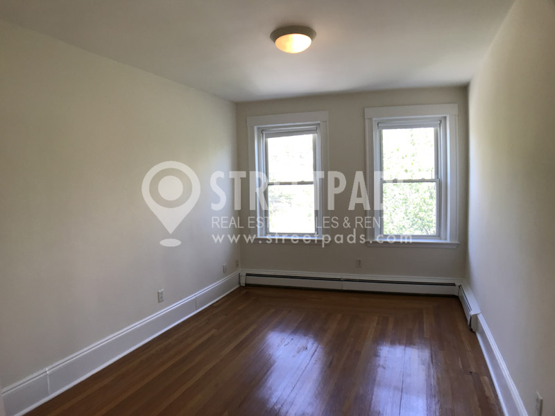 2 bed, 1 bath apartment for rent at 1539 Beacon St Unit 16, Griggs Park — photo 6 of 19