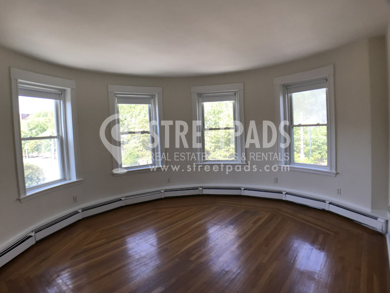 2 bed, 1 bath apartment for rent at 1539 Beacon St Unit 16, Griggs Park — photo 1 of 19
