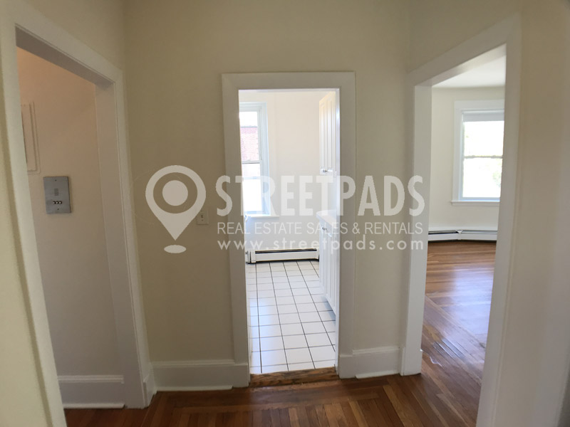 2 bed, 1 bath apartment for rent at 1539 Beacon St Unit 16, Griggs Park — photo 10 of 19