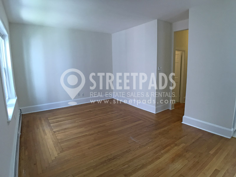 Studio bed, 1 bath apartment for rent at 1539 Beacon St Unit 4, Griggs Park — photo 6 of 14