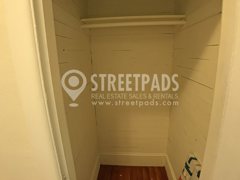 Studio bed, 1 bath apartment for rent at 1539 Beacon St Unit 4, Griggs Park — photo 12 of 14