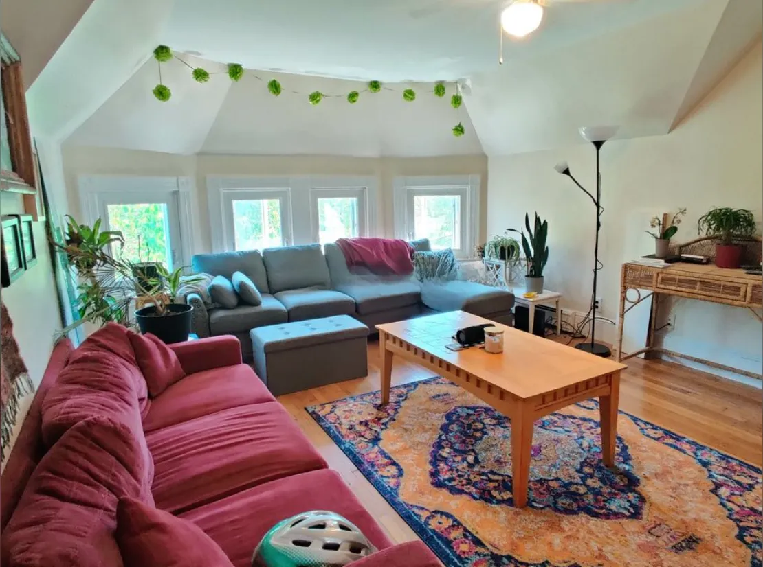 3 bed, 1 bath apartment for rent at 1539 Cambridge St Unit 3, Mid-Cambridge — photo 1 of 13