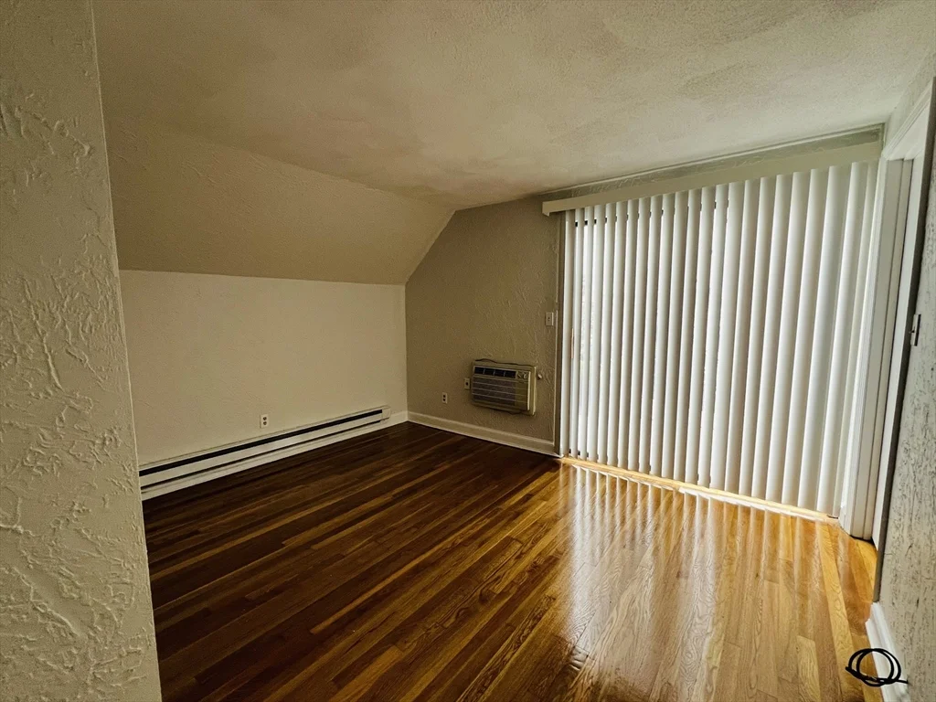 1 bed, 1 bath apartment for rent at 153A Belmont Unit 2, Everett — photo 6 of 10
