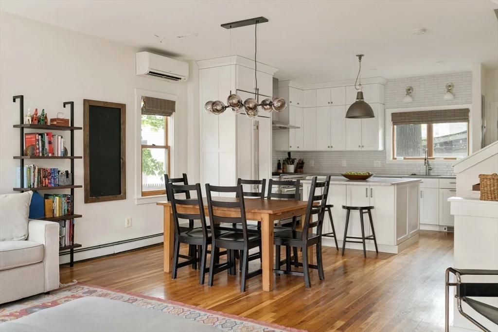 3 bed, 2 bath apartment for rent at 154 Allston St Unit 154, Cambridgeport — photo 4 of 27