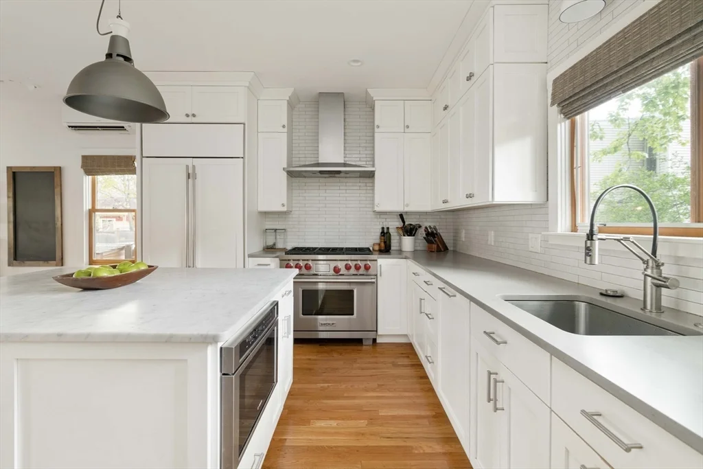 3 bed, 2 bath apartment for rent at 154 Allston St Unit 154, Cambridgeport — photo 5 of 27